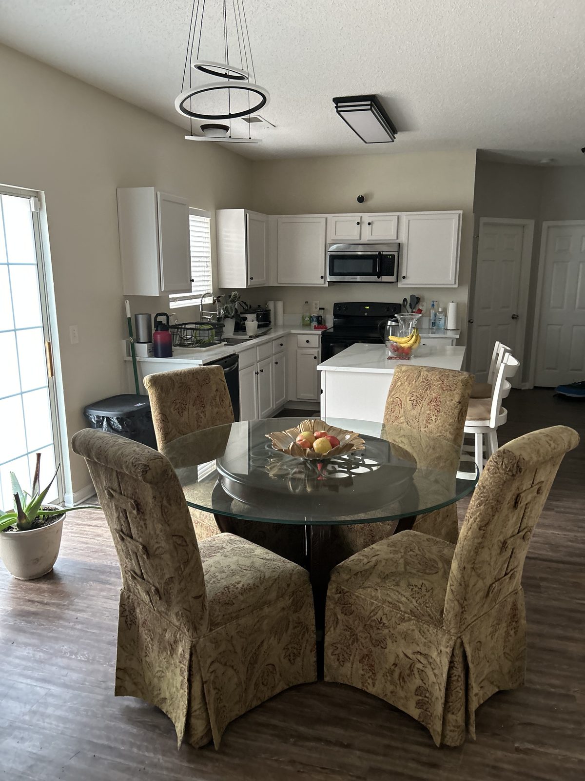 Kitchen and dining area